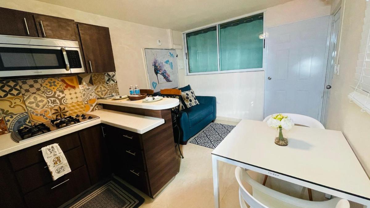 Charming Retreat with Patio Access and FREE Laundry - Housity