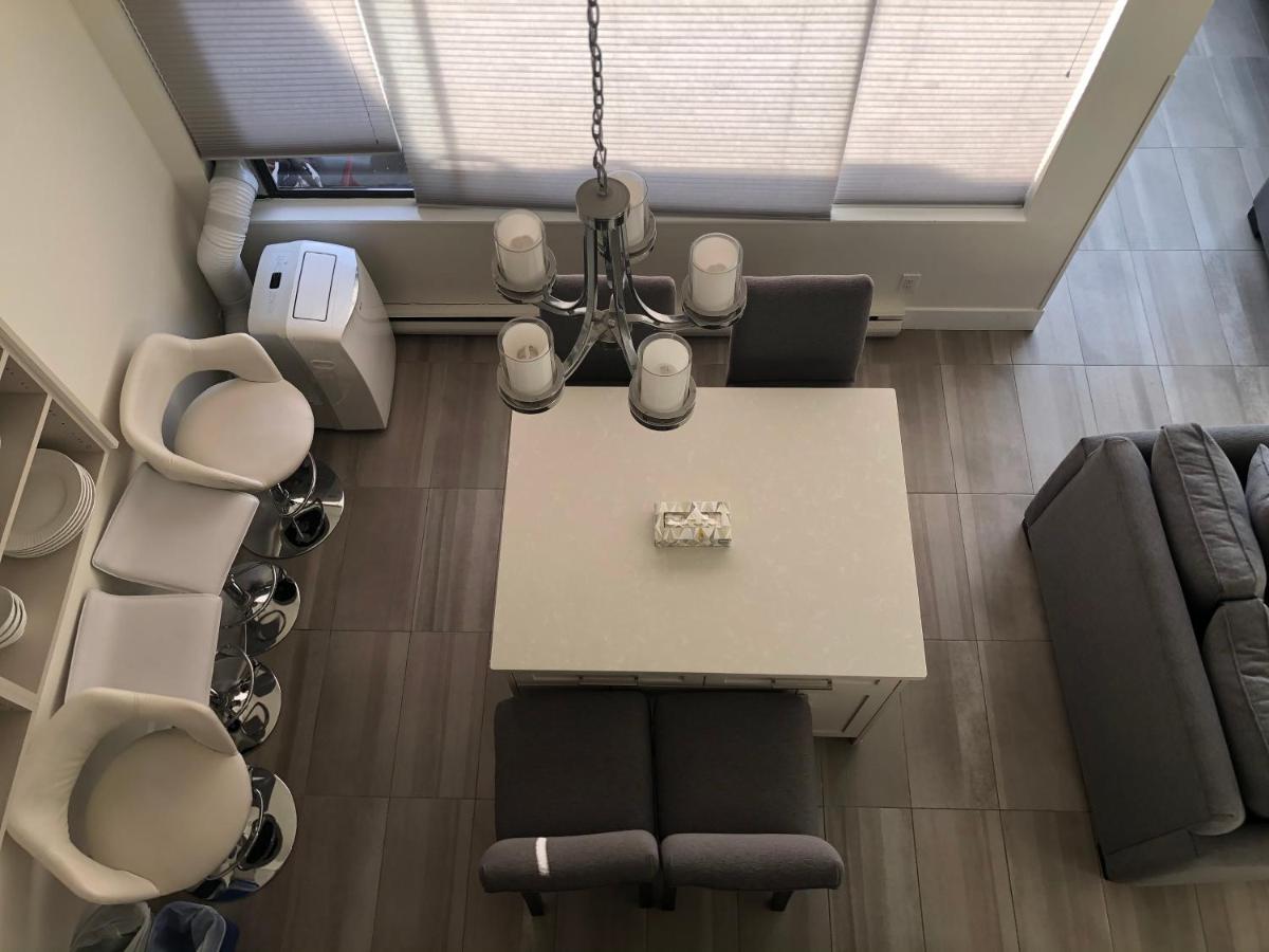 Hearthstone Lodge loft, Village centre, Private Hot tub, sleeps 6 - Housity