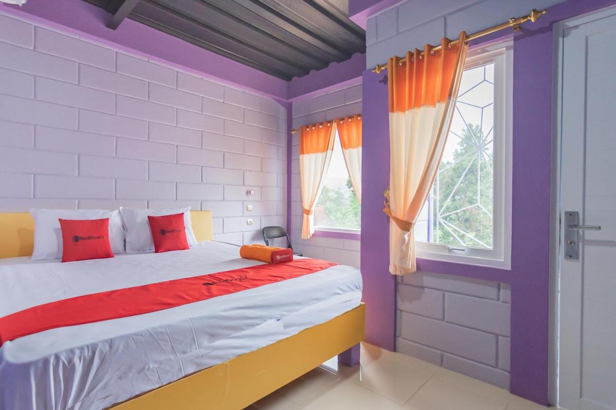 RedDoorz @ Cipanas Garut - Hizvo