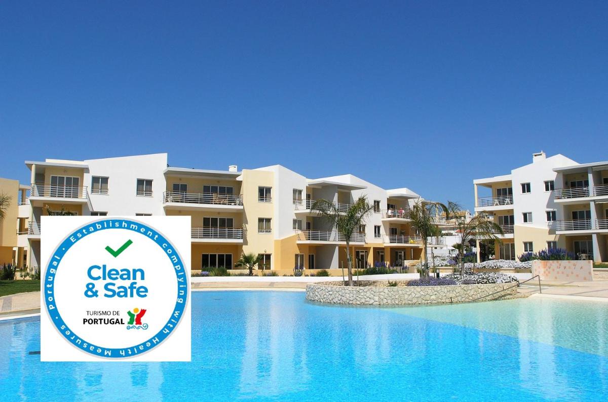 Portugal Rentals Vila da Praia Apartments - Housity