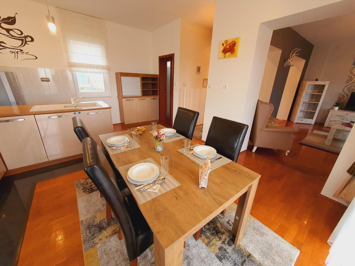 Adel Apartman - Housity
