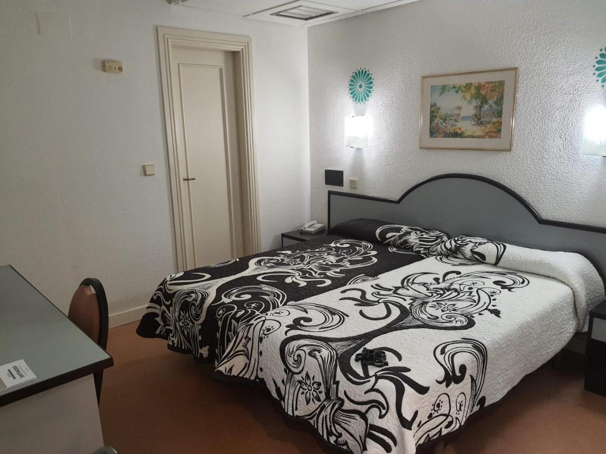 Hotel Arha Santander - Housity