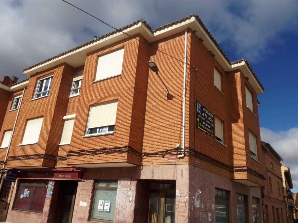 Apartamento Pensión La Vía Láctea - Housity