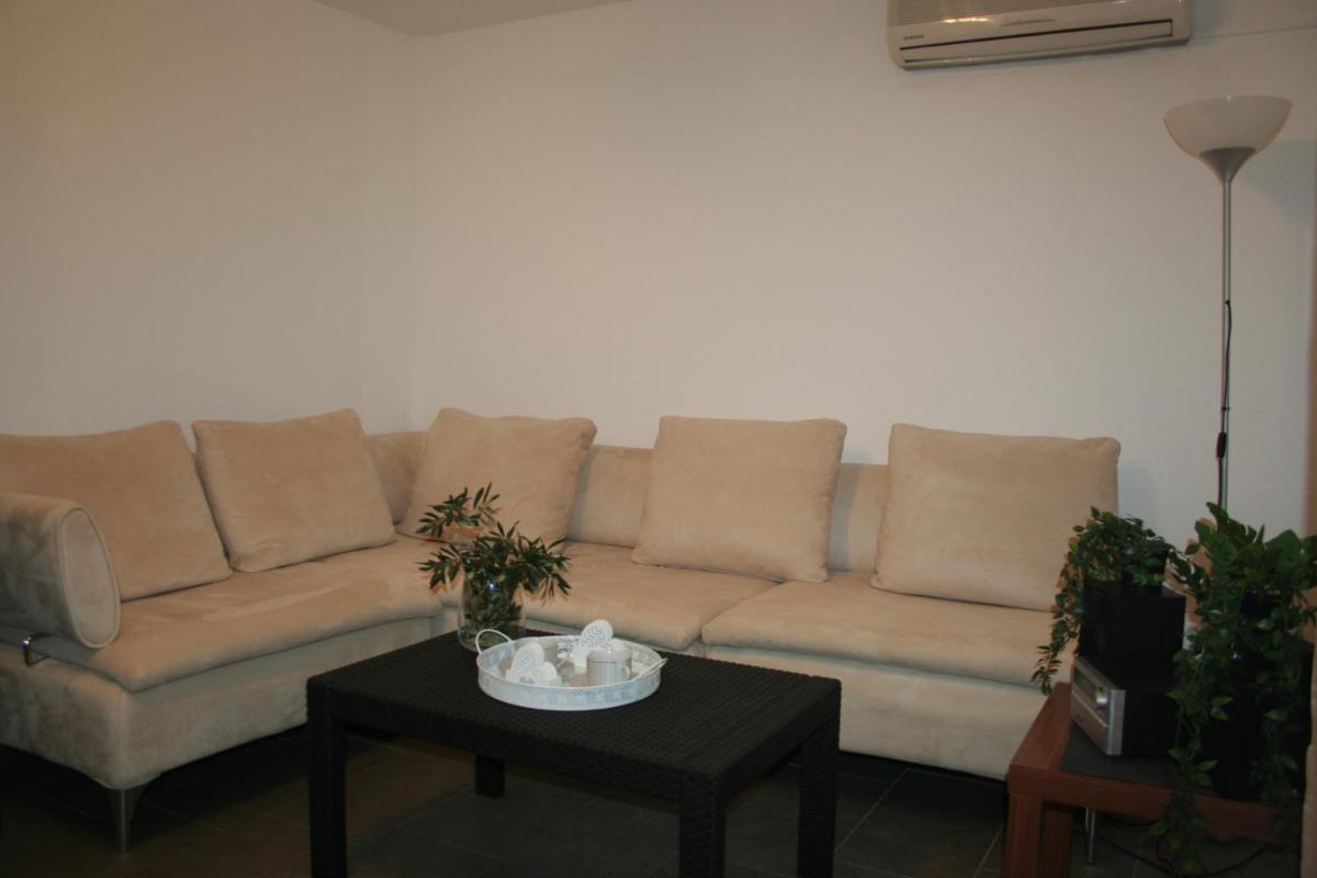 Holiday House Casia - Housity