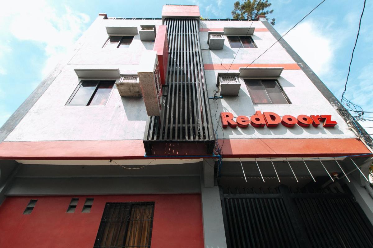 RedDoorz at A&F C5 Pinagsama Taguig - Housity