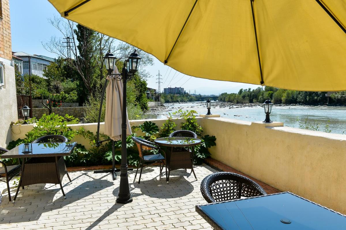 Suitetrails - Sanapiro Hotel