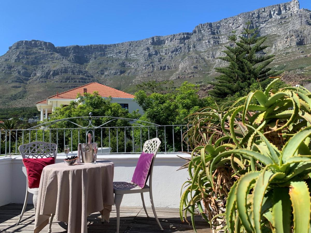 Abbey Manor Luxury Guesthouse - Housity