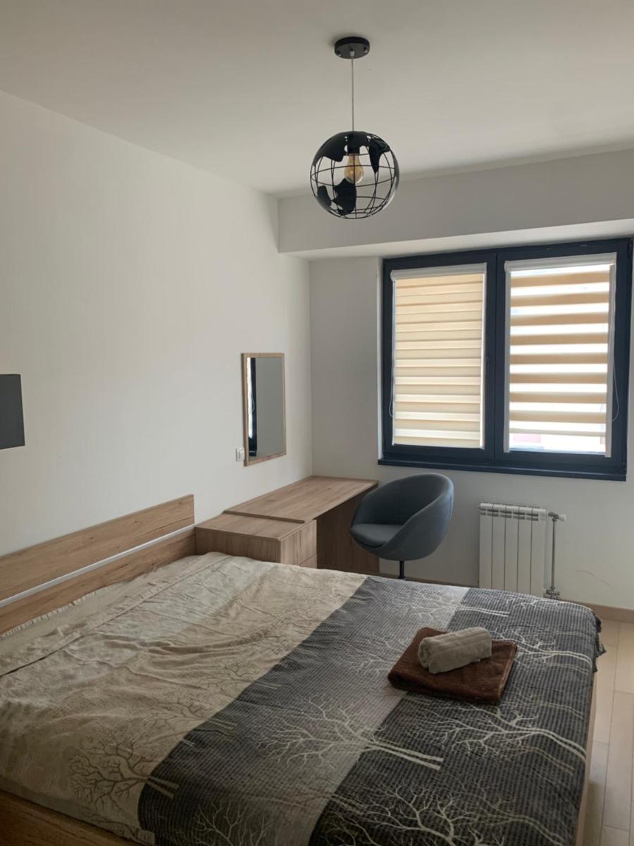 High End Apartments in Diamond Garden Building - Housity