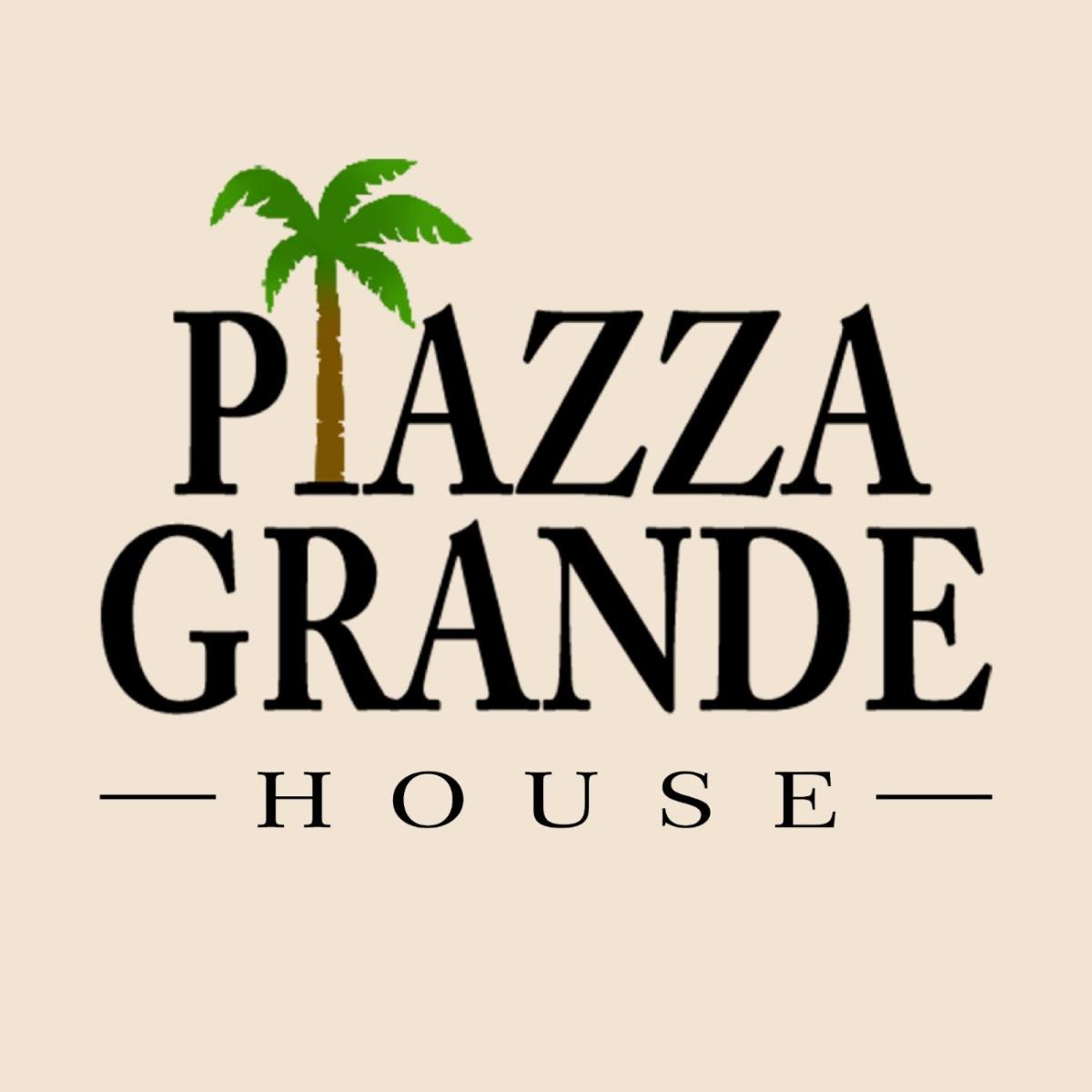 Piazza grande - Housity