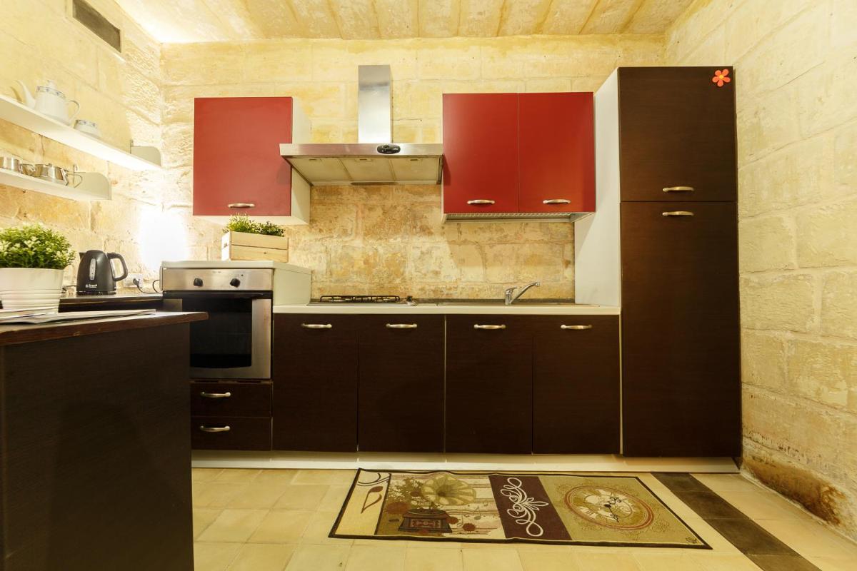 Sant'Elmo House Valletta - Housity