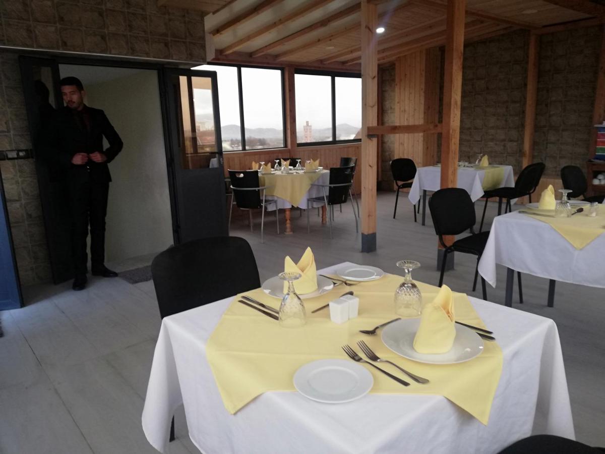 Hotel School Ersat Azrou - Housity