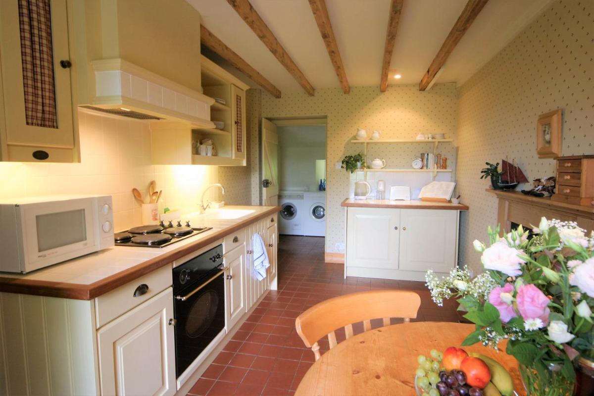 Springburn Cottage - Housity