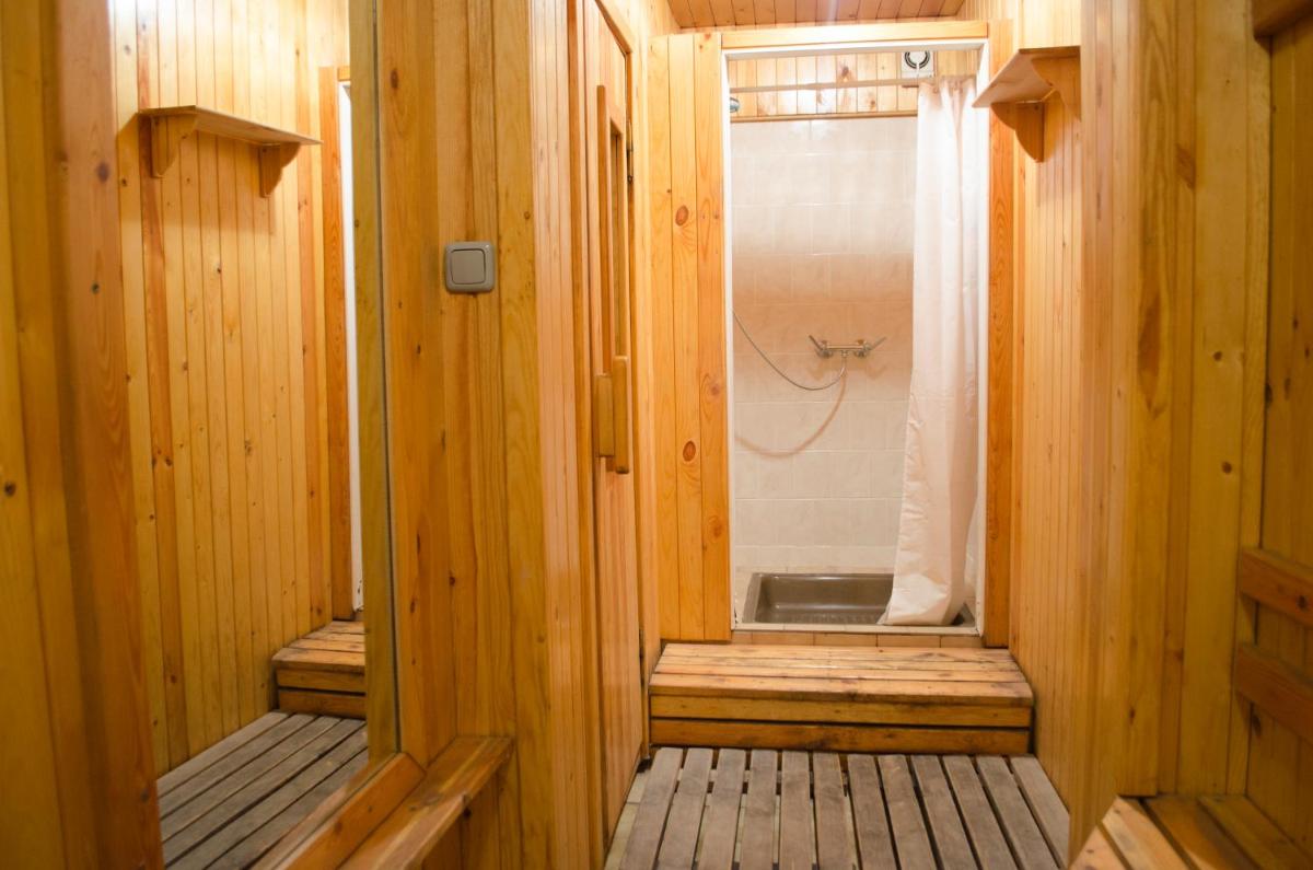 Red Nose Hostel with Self-Check In - Housity