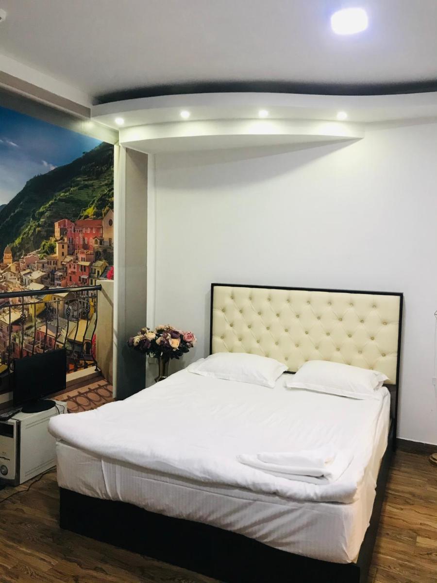 Studio apartment near republic Square - Housity