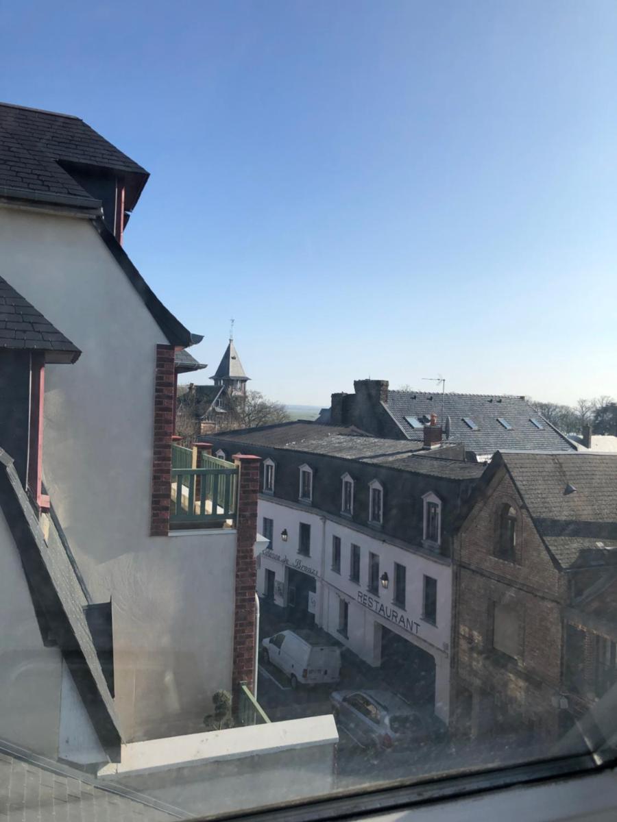 Chez Jules ,Parking gratuit, 3ème Etage - Housity