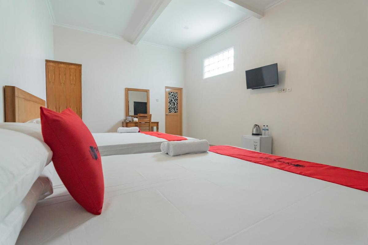 RedDoorz Syariah Plus @ Perintis Guesthouse Tasikmalaya - Housity