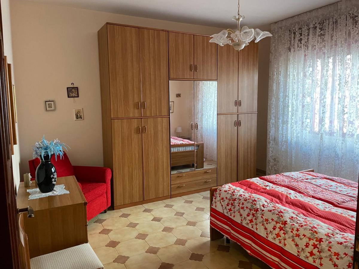 Romano Holiday - Housity