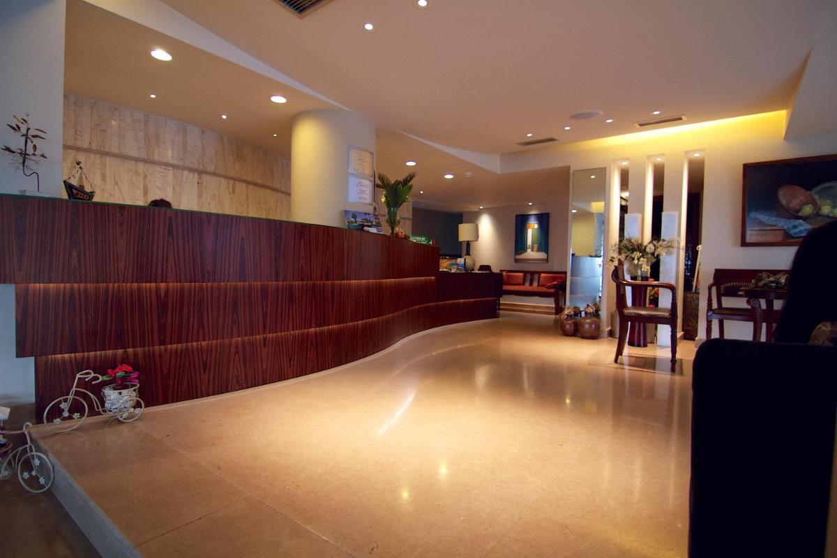 Elysion Hotel - Housity