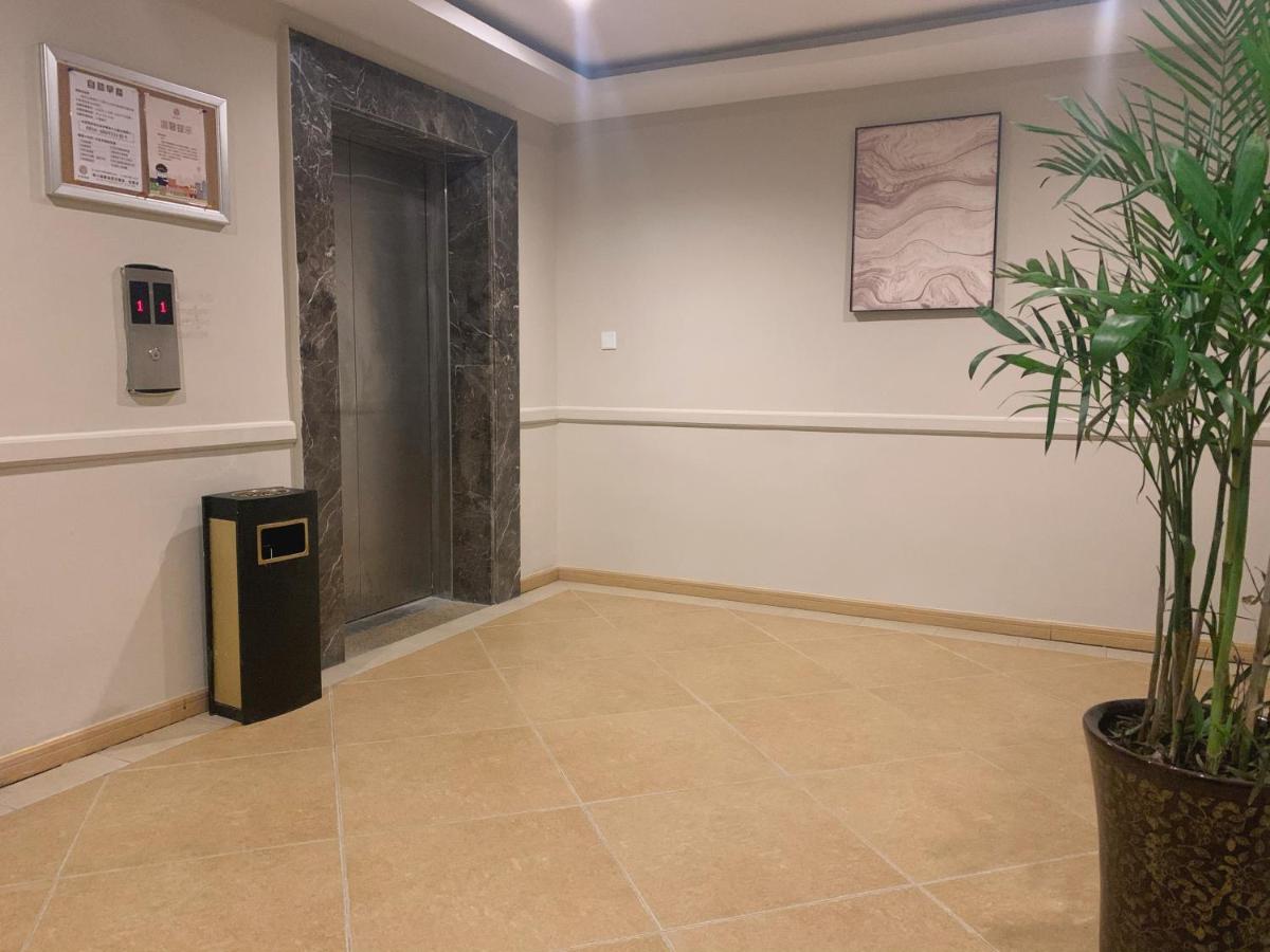 Home Inn Mianyang People'S Park - Housity