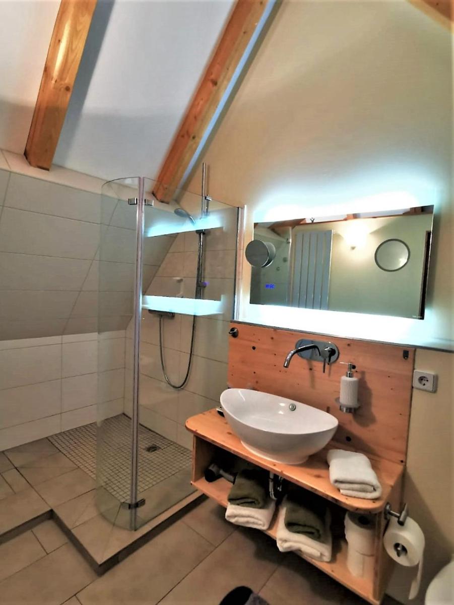 Pension Bella Vista - Winzerhof Golk - Housity