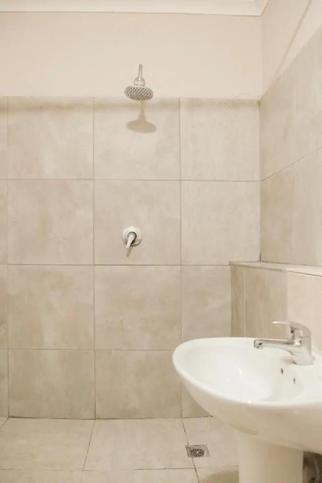 The Square Holiday Apartments - Housity