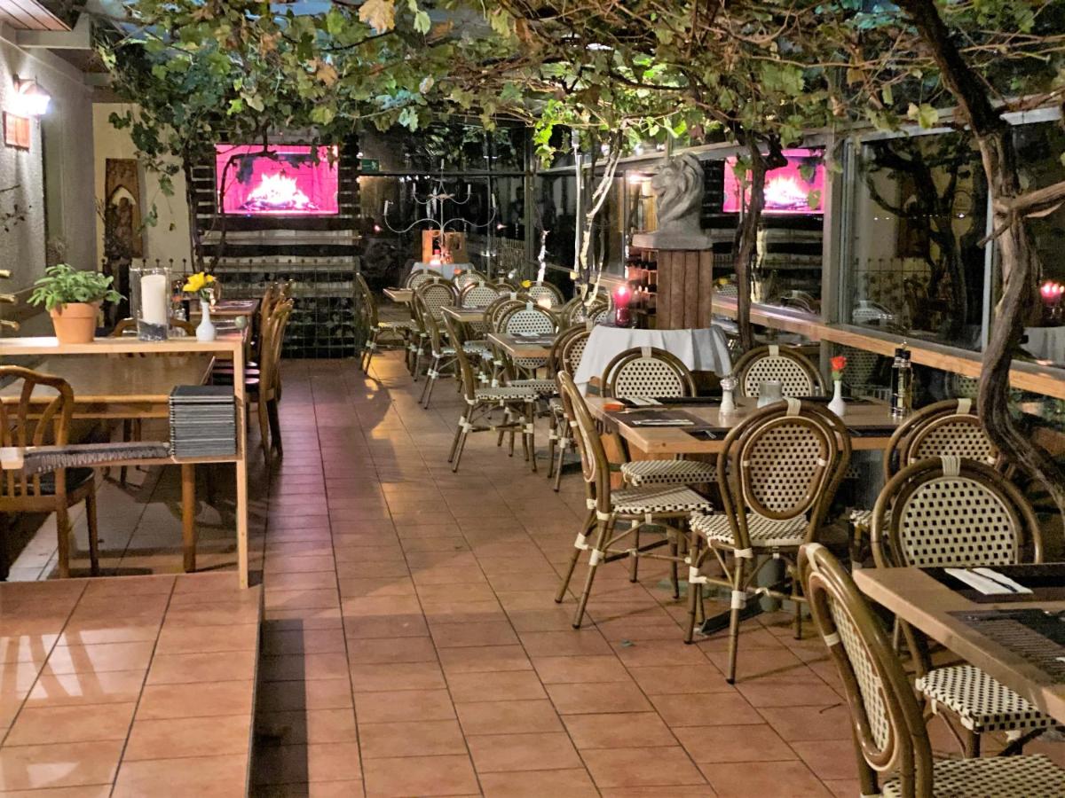 Pension Bella Vista - Winzerhof Golk - Housity