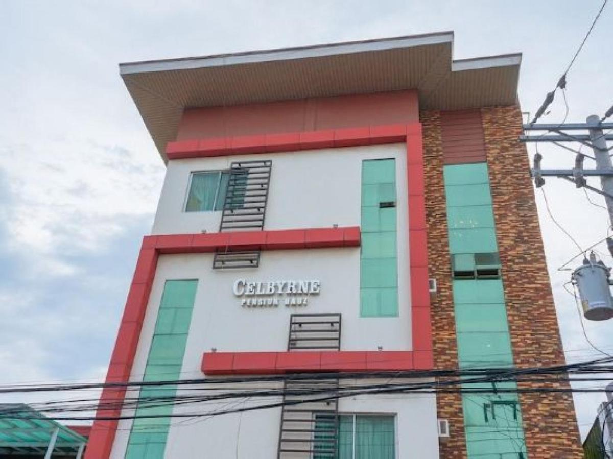RedDoorz near Talisay District Hospital - Housity