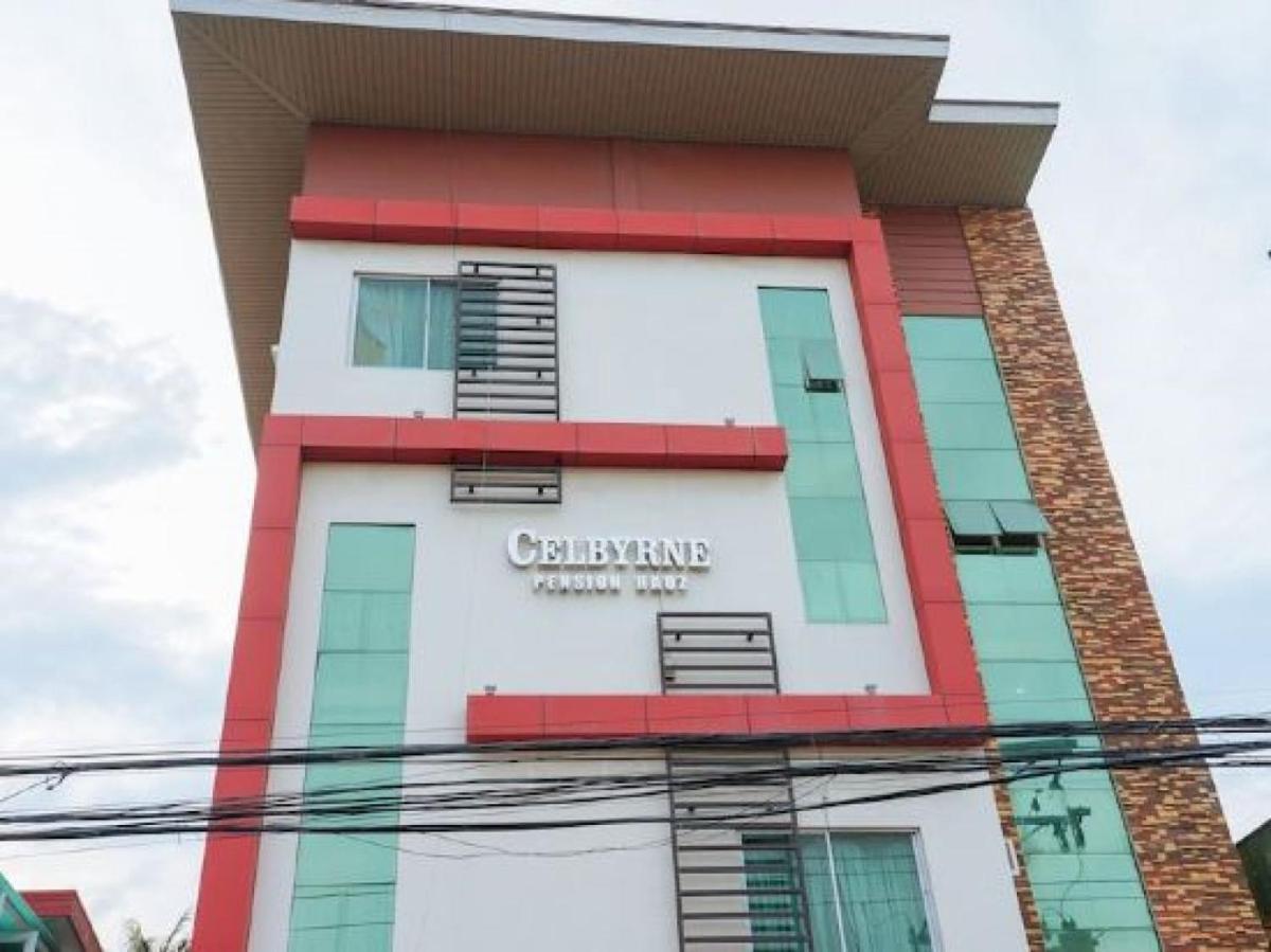 RedDoorz near Talisay District Hospital - Housity
