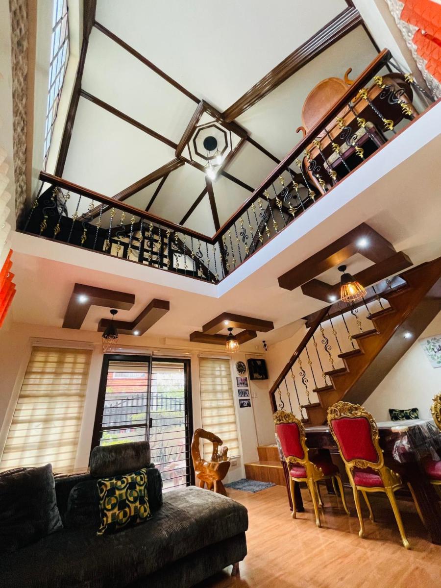 RESTHOUSE fully airconditioned w/ Private Parking - Housity