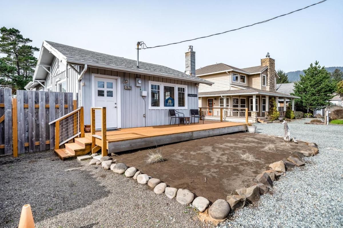 Cottage by the Sea (MCA #1213) - Housity