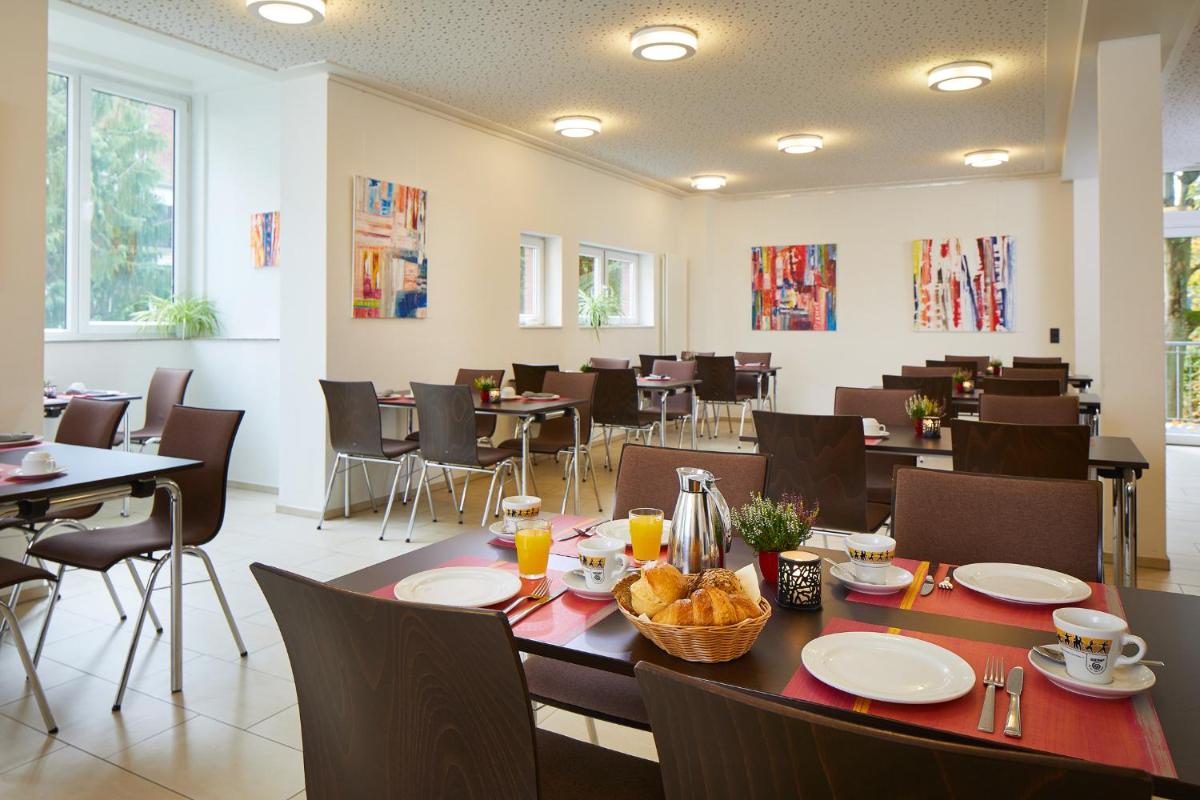 Hotel Haus vom Guten Hirten - Housity