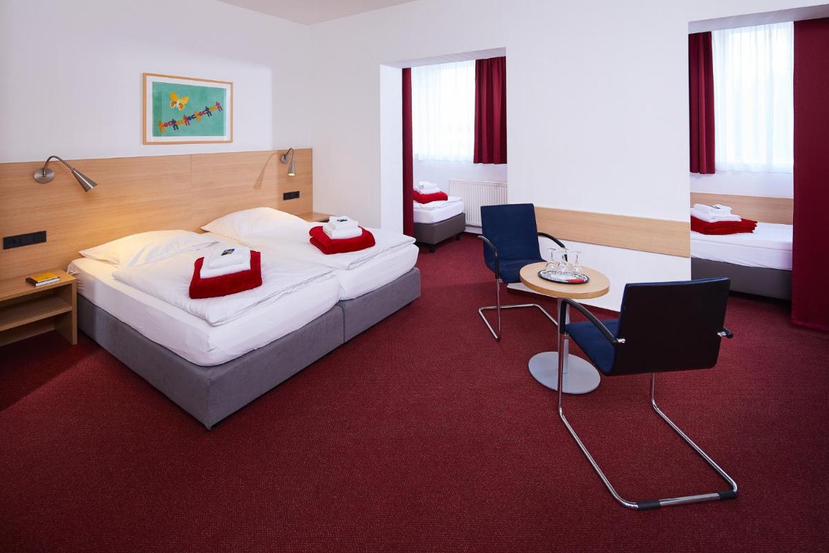 Hotel Haus vom Guten Hirten - Housity