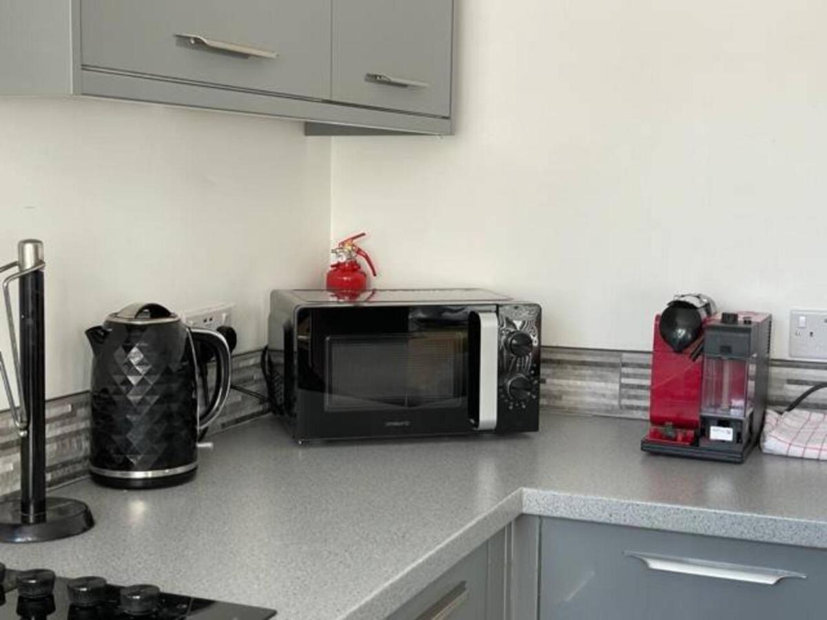 Birkdale Southport Boutique Apartment sleeps 5 - Housity