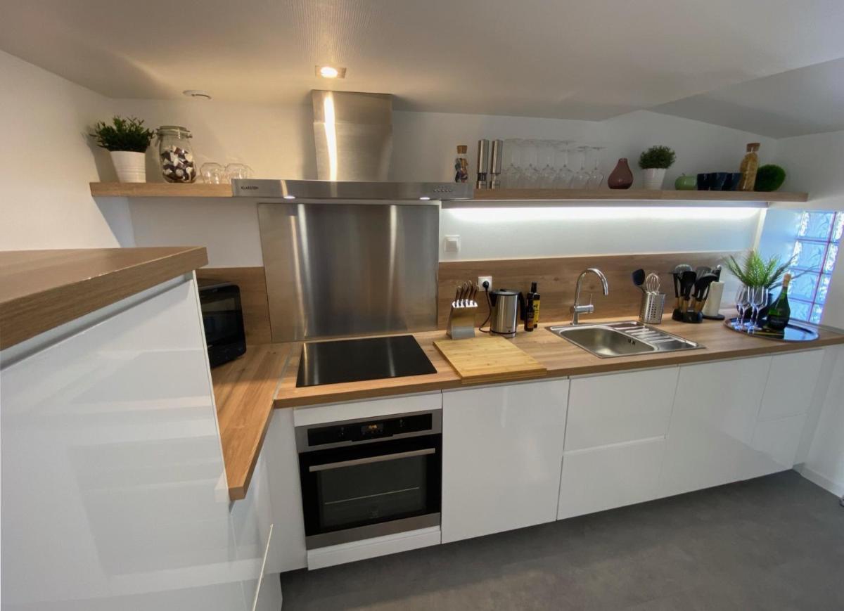 DUPLEX Le 12 - Appartement avec terrasse dans le vignoble - 5 mn du centre de Colmar - Housity