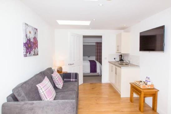 The Chimneys - Housity