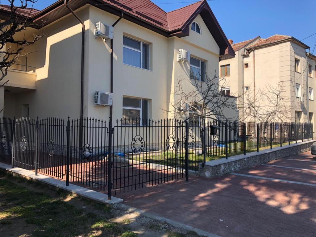 MANEA ORSOVA Faleza Dunarii - Housity