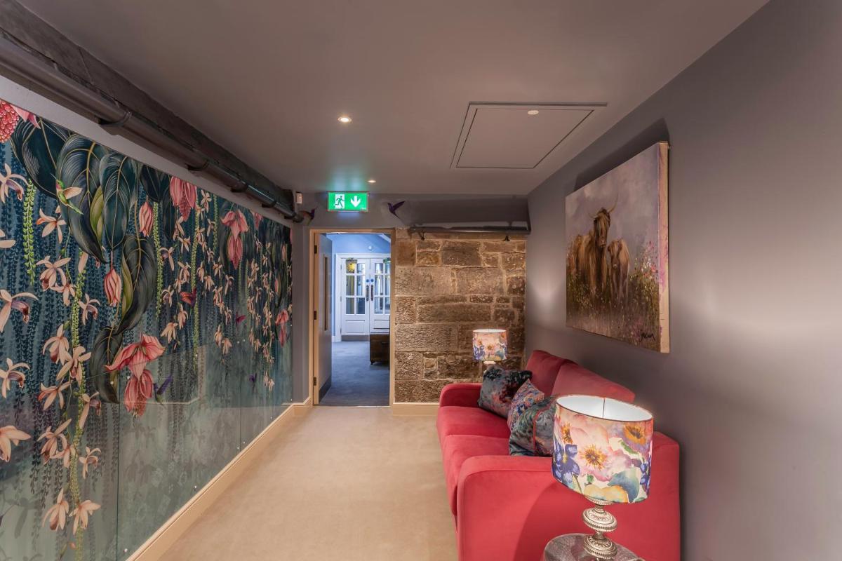 The Lodge at Castle Leslie Estate - Housity