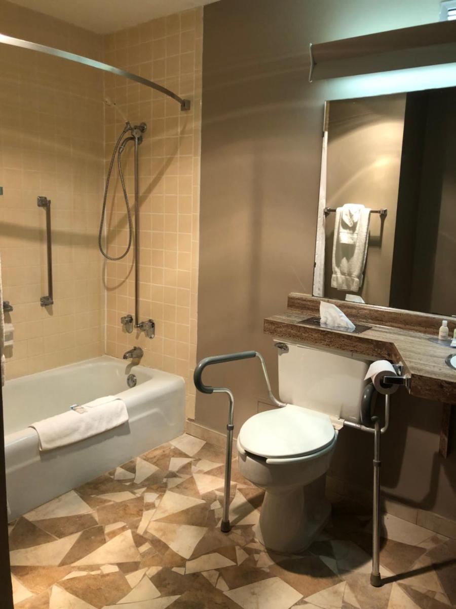 Cayuga Blu - Housity