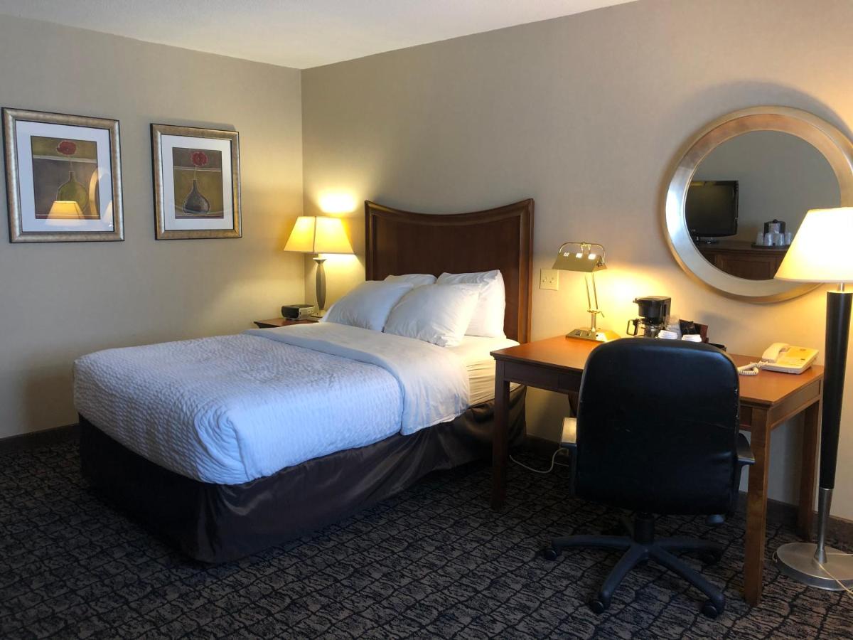 Cayuga Blu - Housity