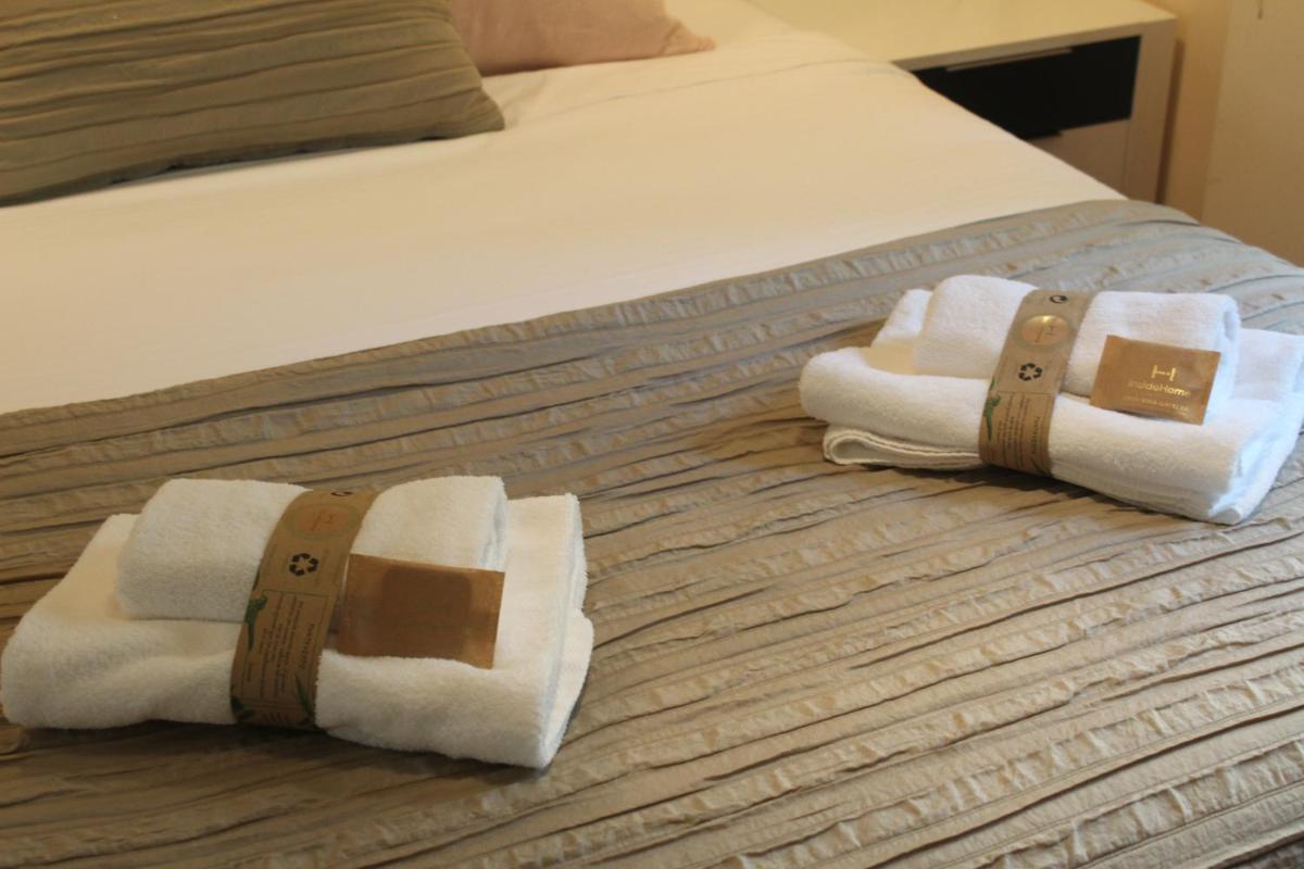 INSIDEHOME Apartments - Ático del Val - Housity