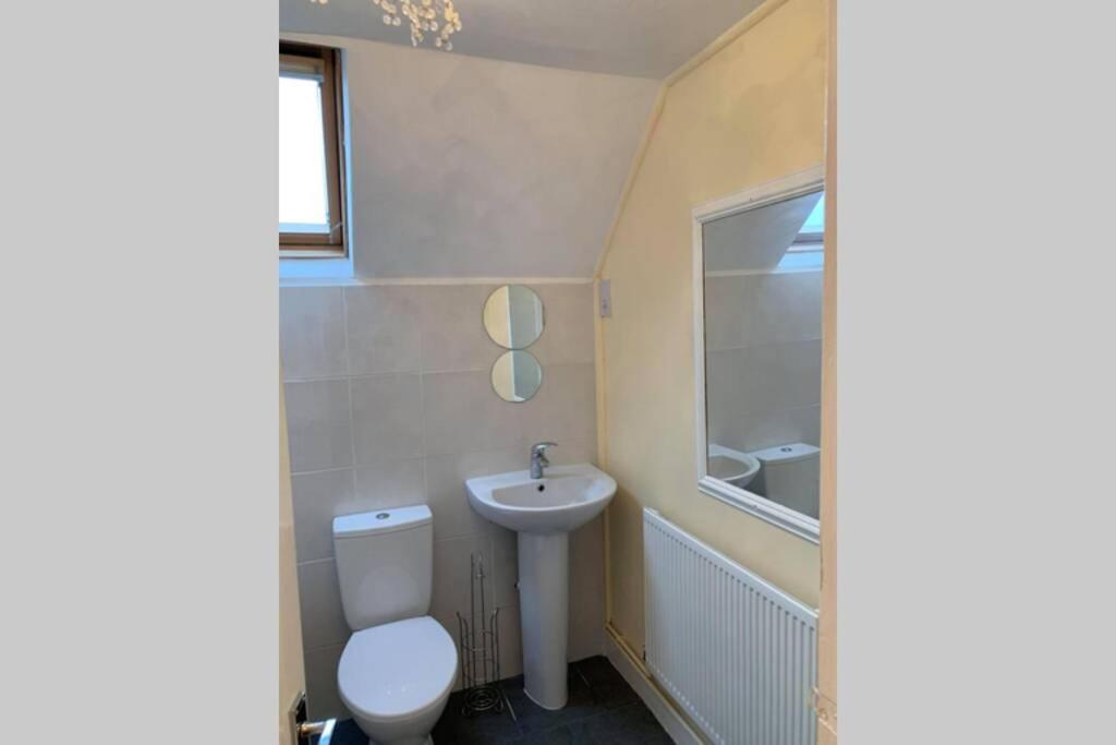 New Forest Spacious 2 bed flat - Housity