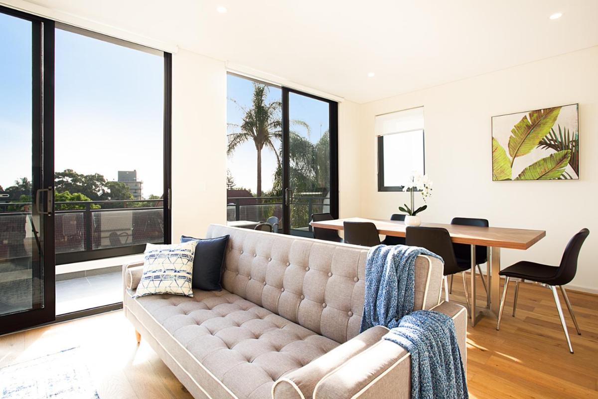 KULA Crows Nest - Close to shops, Royal North Shore Hospital & Mater Hospital - Housity