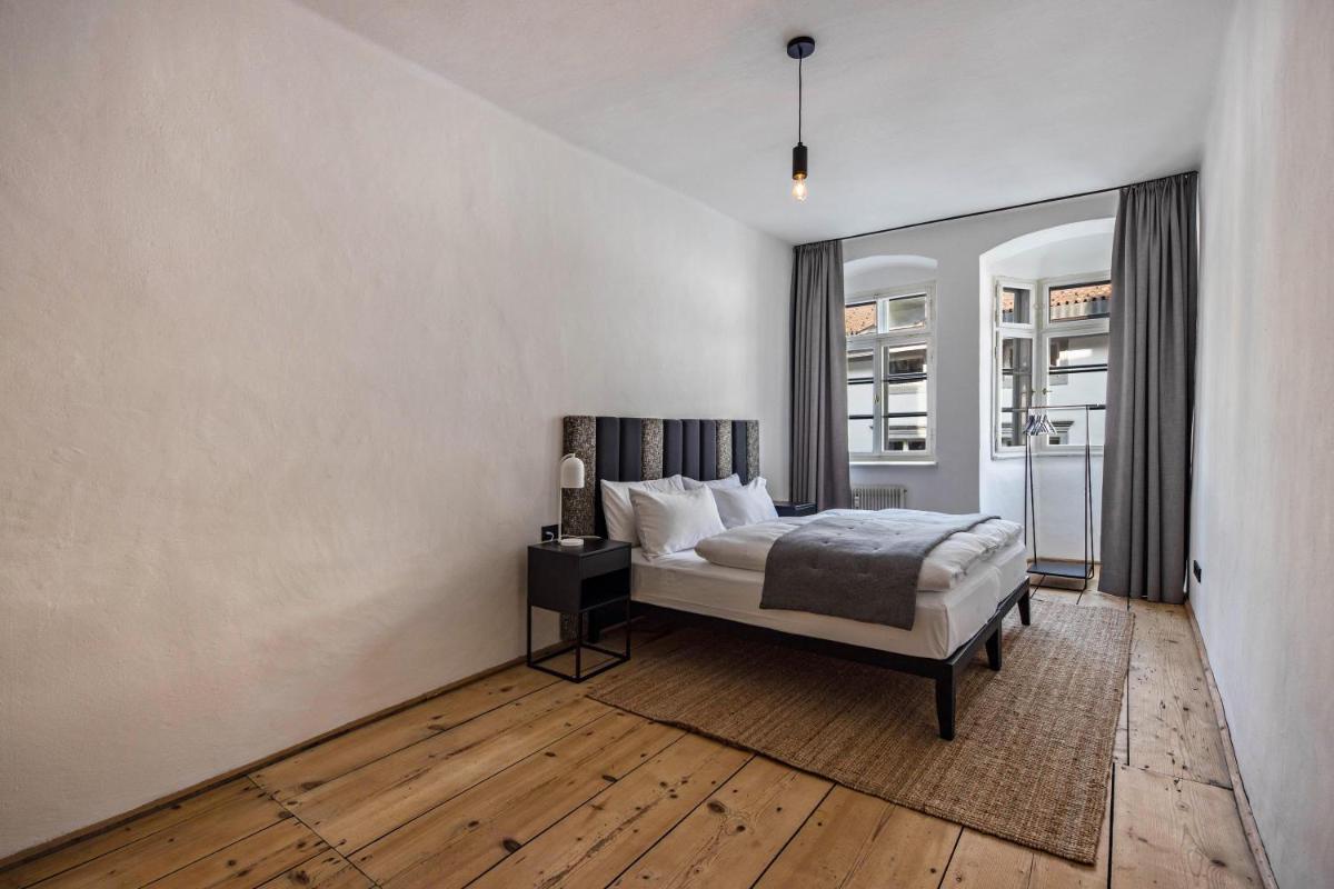 Merlino Goldenstern Residence - Housity