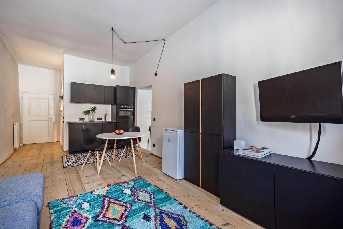 Merlino Goldenstern Residence - Housity