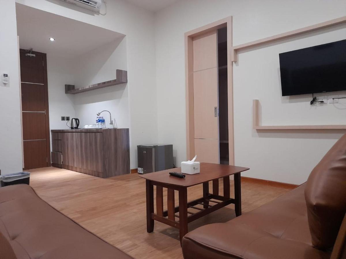 Blitz Hotel Batam Centre - Hizvo