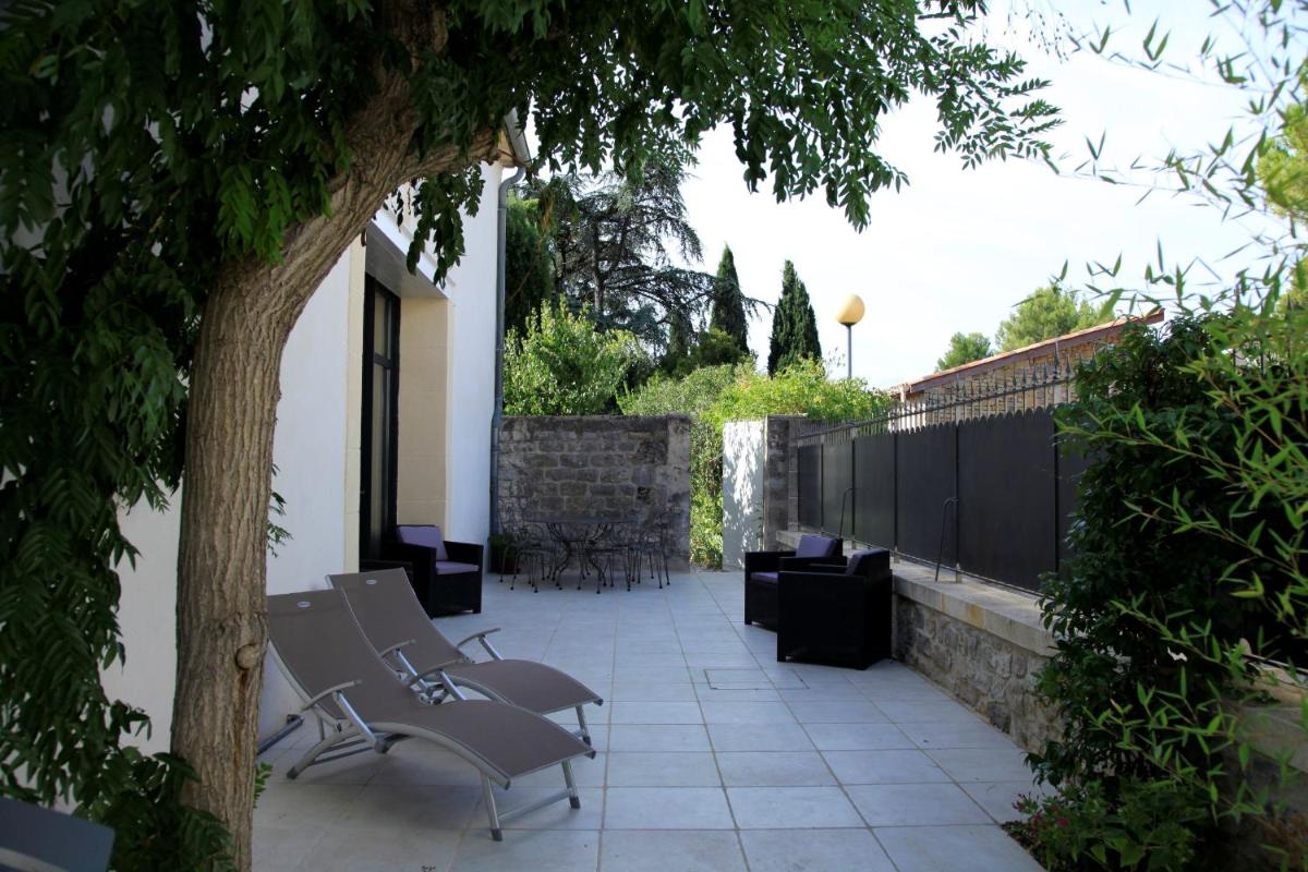 Le Clos du Théron, chambre d'hôte - Housity