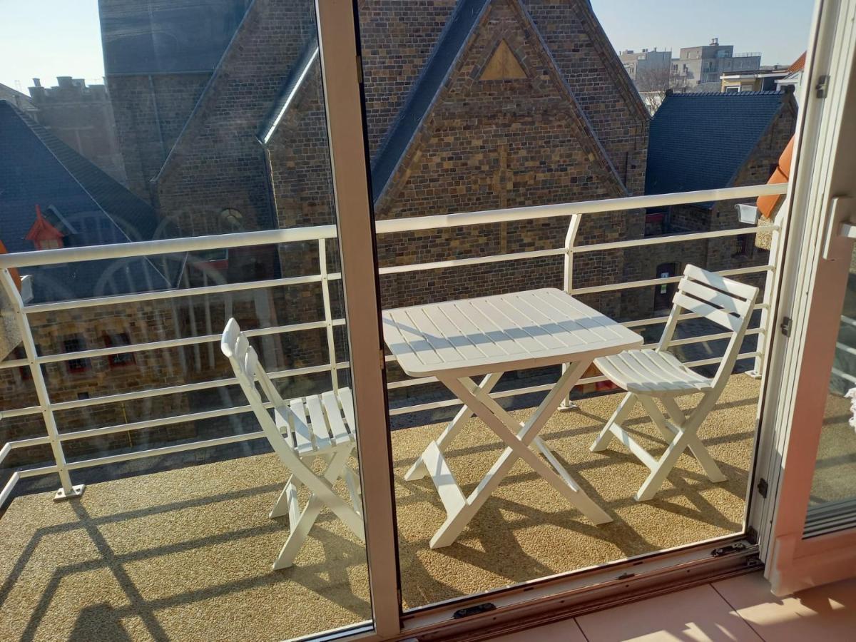 Appartement vlakbij zee en duinen - Housity