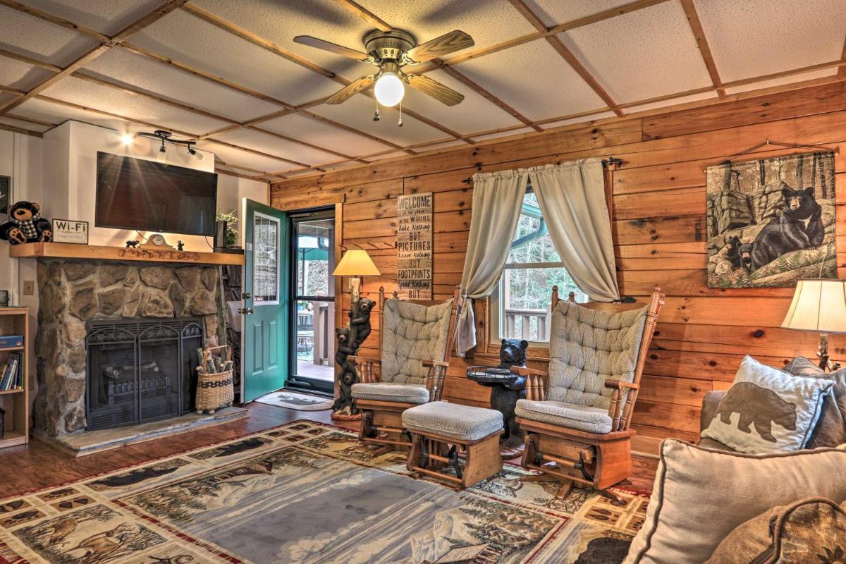 Cosby Cozy Cove Escape with Deck and Fire Pit! - Housity