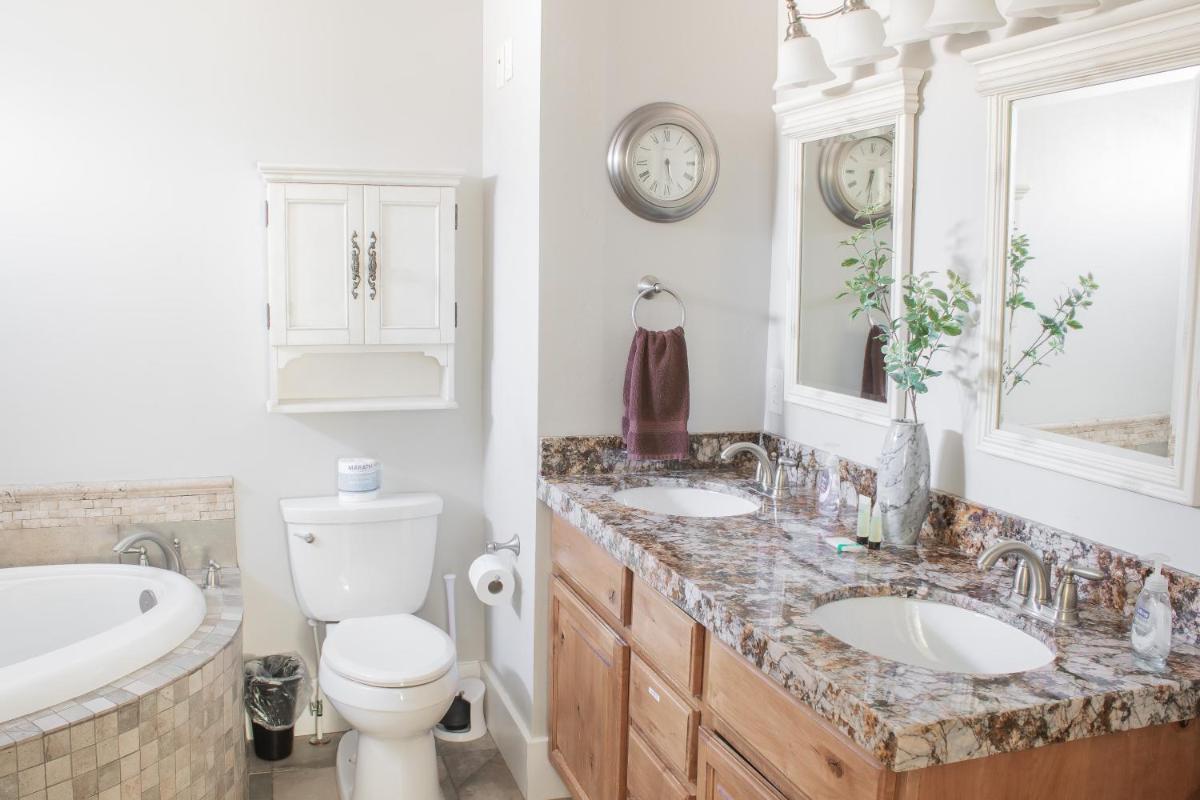 Spacious and Central Family Friendly Home in Utah Valley - Housity