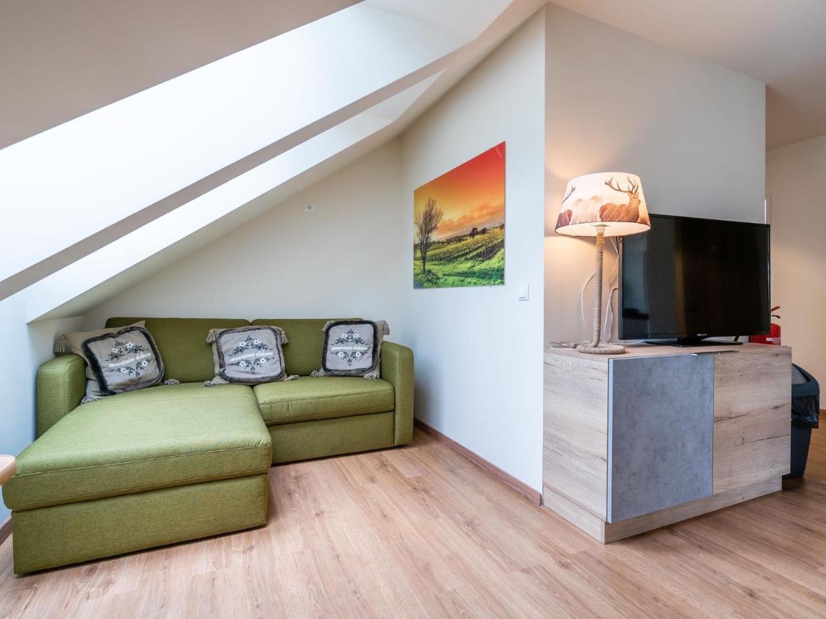 Cozy Apartment in Gosau with shared Sauna - Housity
